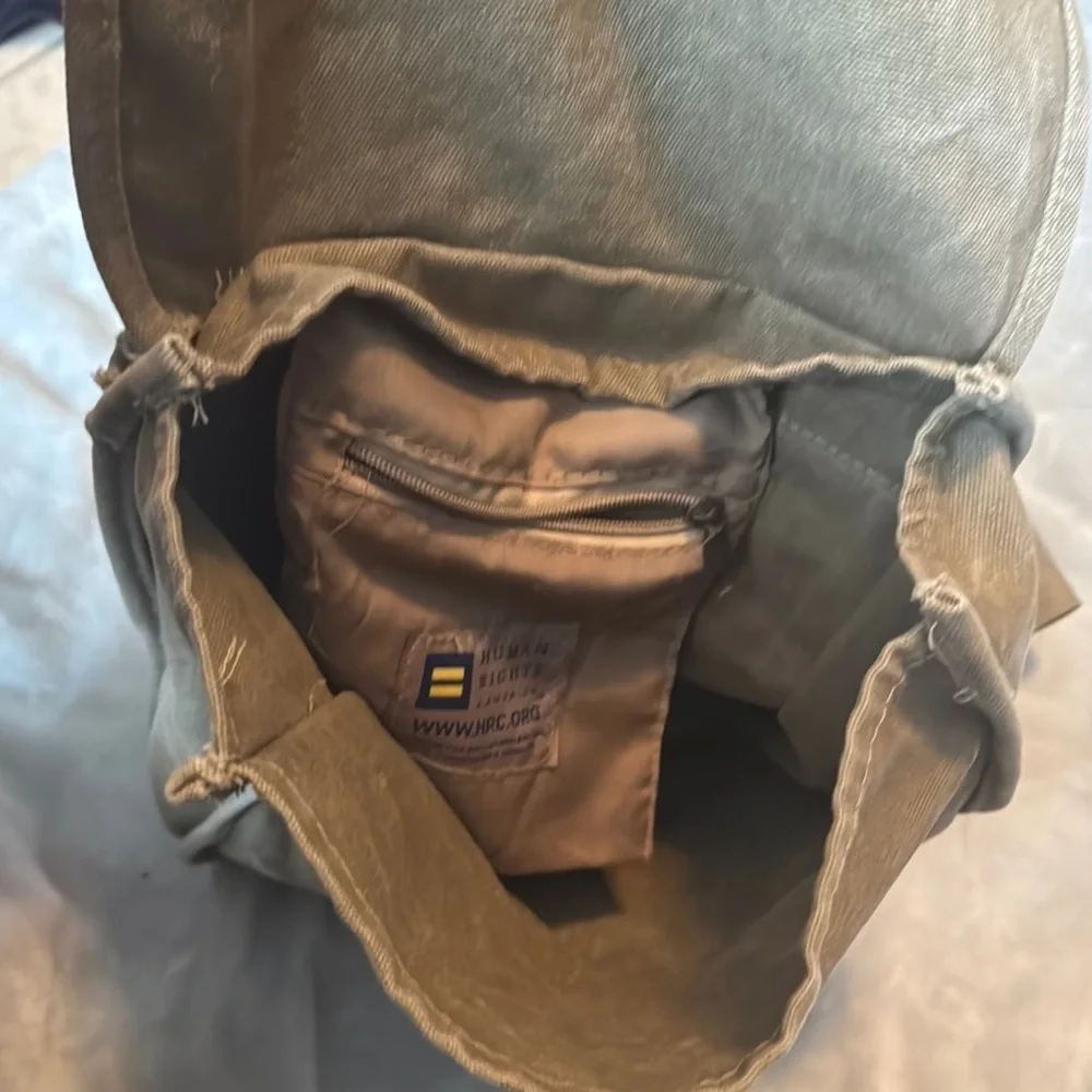 HRC Member 2007 Tan Canvas Messenger Bag with Brass Closure